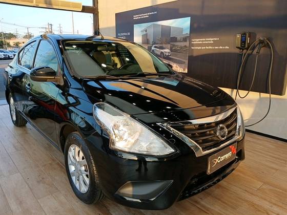 NISSAN VERSA 1.6 16V FLEX SV 4P XTRONIC NISSAN VERSA 1.6 16V FLEX SV 4P XTRONIC
